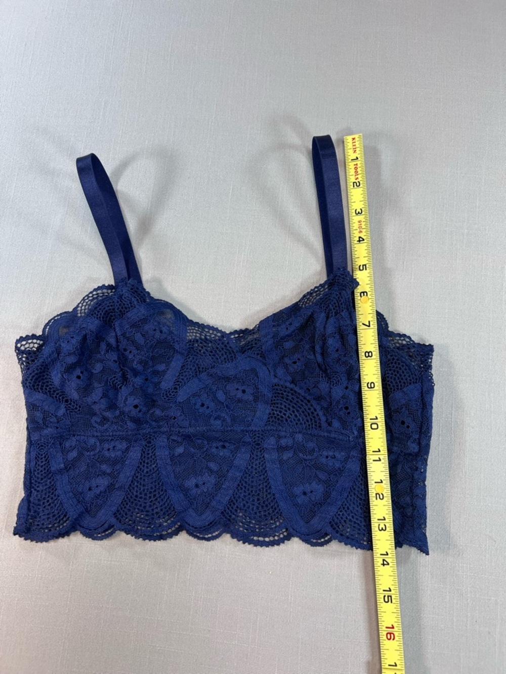 Carly Jean Los Angeles Sydney Lace Cami Bralette One Size Navy Blue Floral Lace - Picture 5 of 7